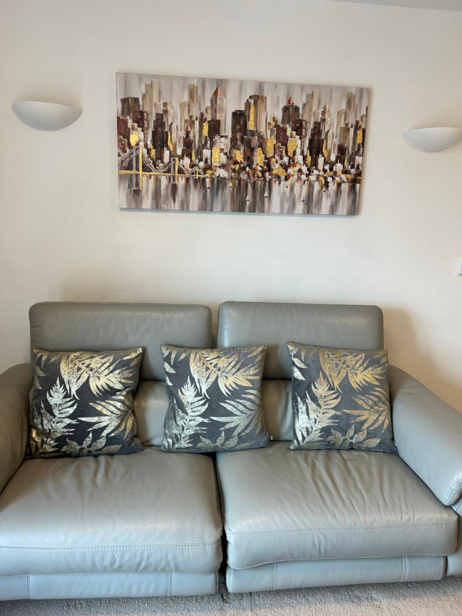 City Centre Apartment. เร็กซ์แฮม ภายนอก รูปภาพ