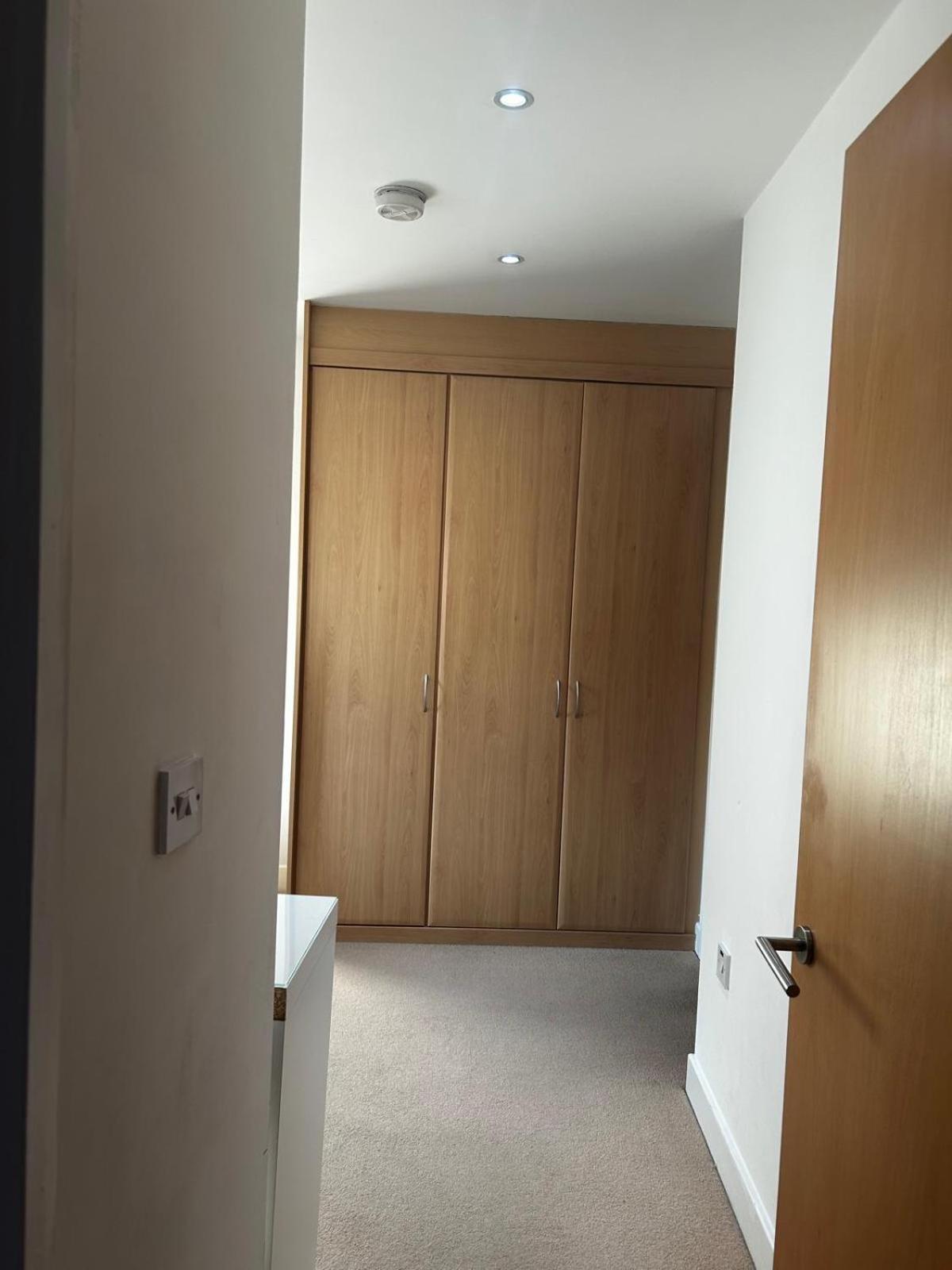 City Centre Apartment. เร็กซ์แฮม ภายนอก รูปภาพ